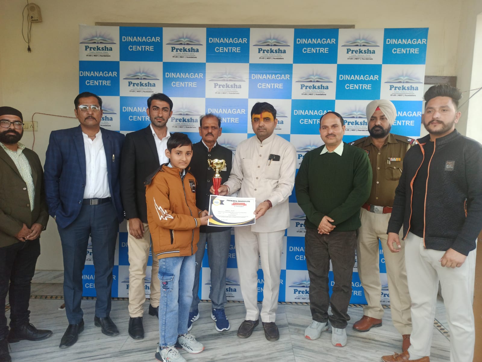 Prize Distribution 4